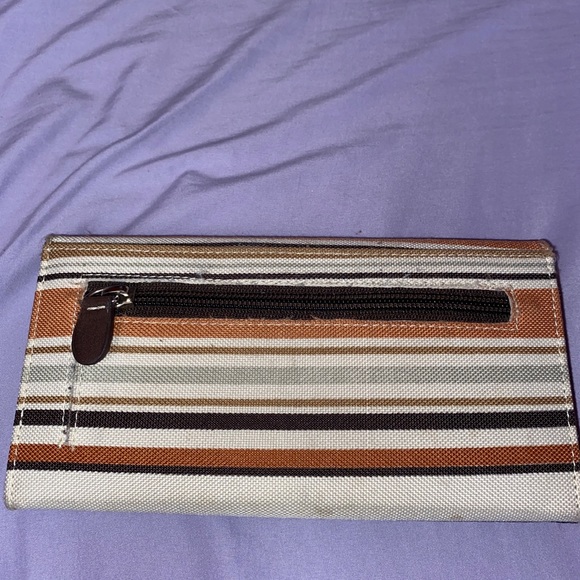 Kate Spade wallet - Picture 10 of 10